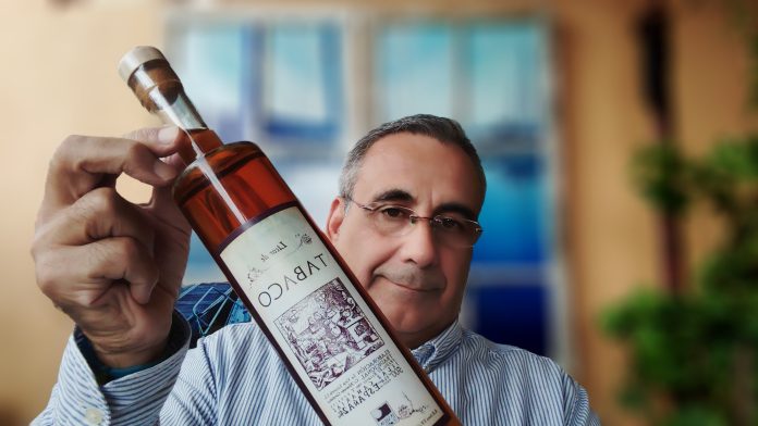 licor de tabaco Sanfiel